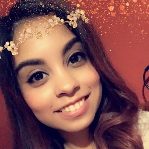 Meet your Posher, Naomi